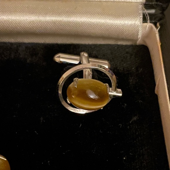 Beautiful Vintage Tiger Eye cuff Links and tie pin. - Picture 5 of 5